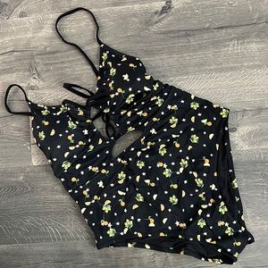 NEW W TAGS! Victoria’s Secret Pink Triangle Cut Out One Piece Citrus Print 🍊